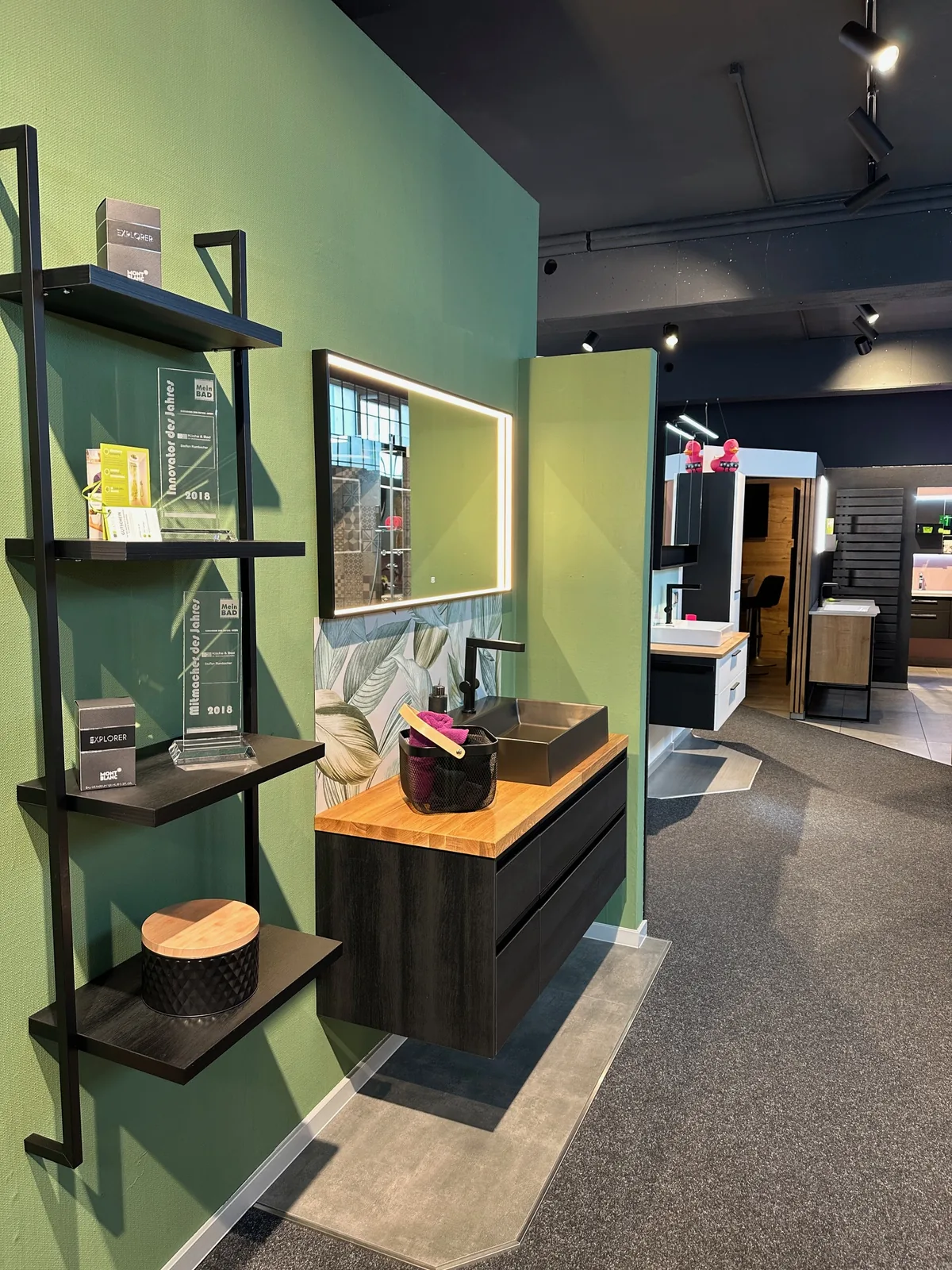 Showroom Impression 3