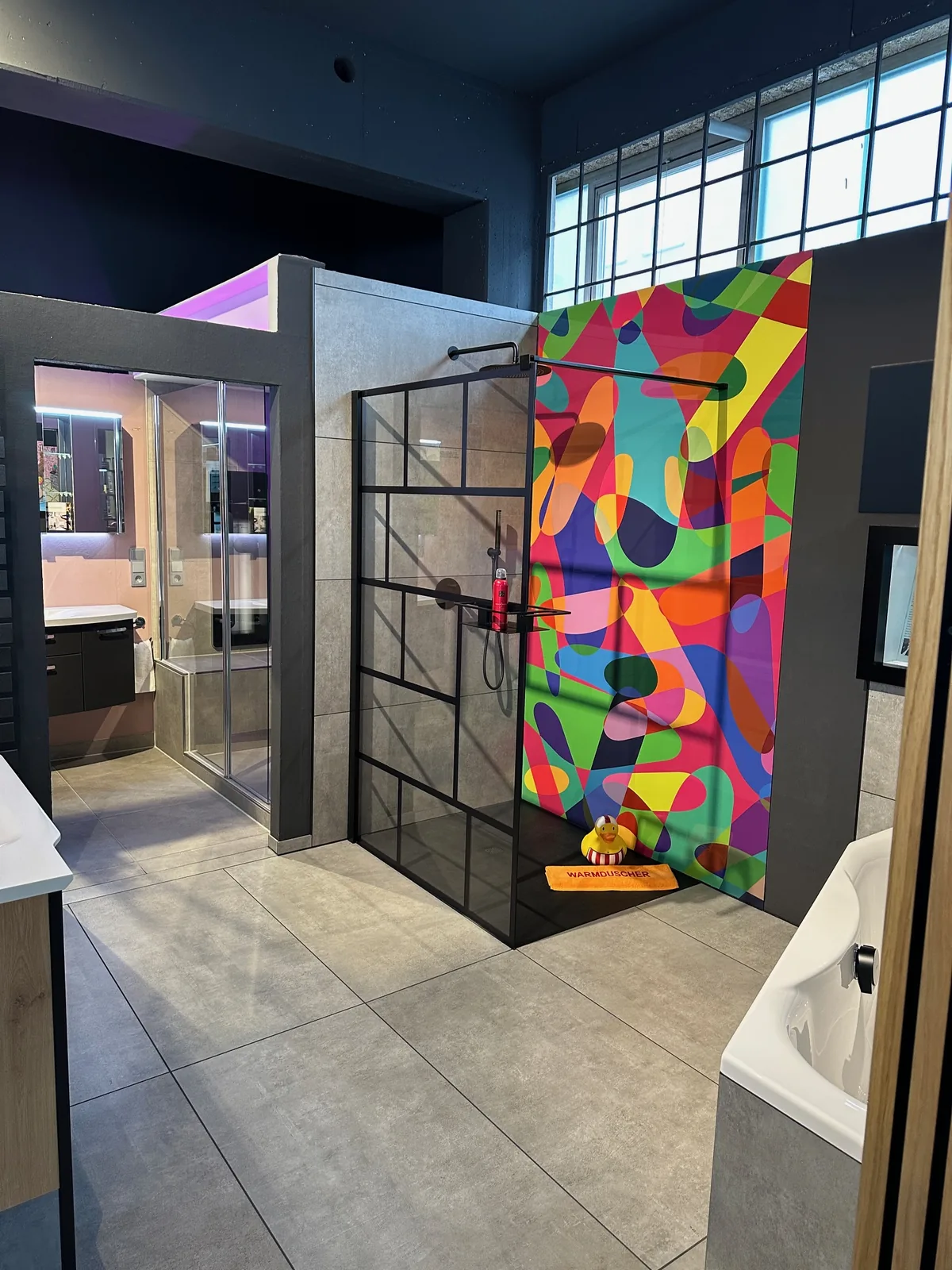 Showroom Impression 6