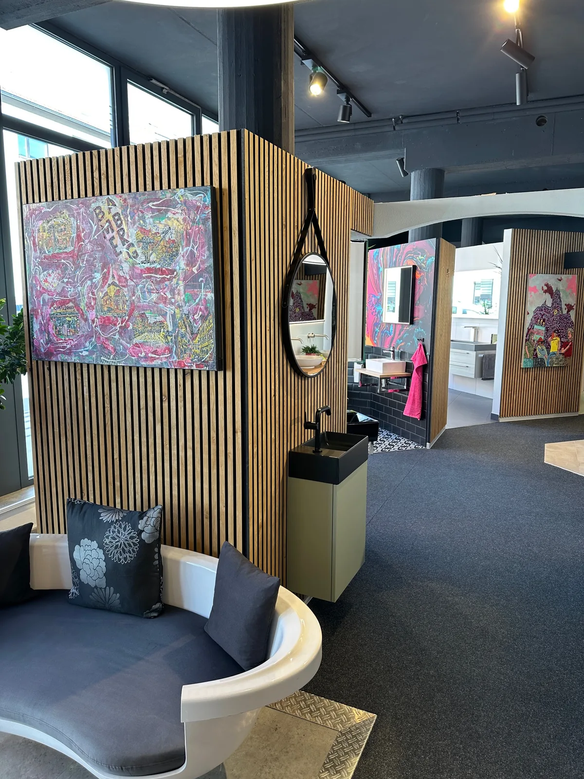 Showroom Impression 15